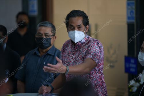 KHAIRY JAMALUDDIN
