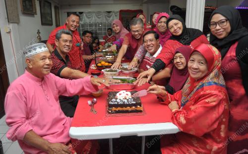 SK03_27012017_MAKAN_BESAR