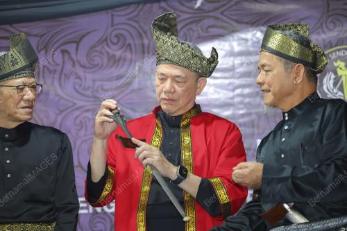 DATUK SERI FADILLAH YUSOF