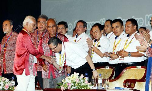 ABDUL TAIB MAHMUD