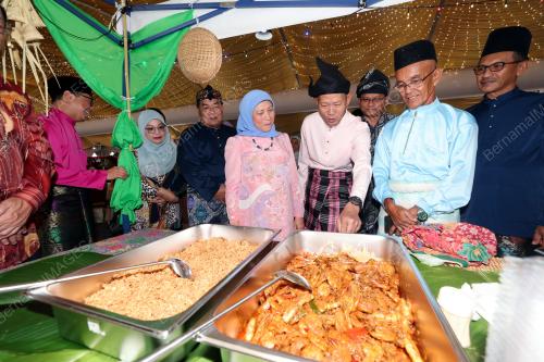 DATUK SERI NANCY SHUKRI