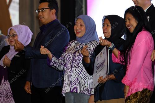 DATUK SERI NANCY SHUKRI