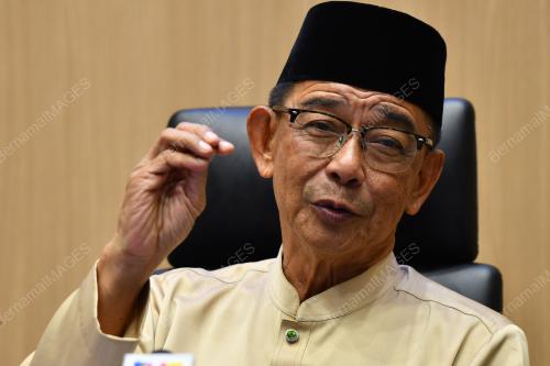 DATUK ABDUL KARIM RAHMAN HAMZAH
