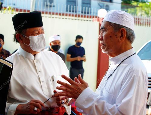 TAN SRI ABANG JOHARI TUN OPENG