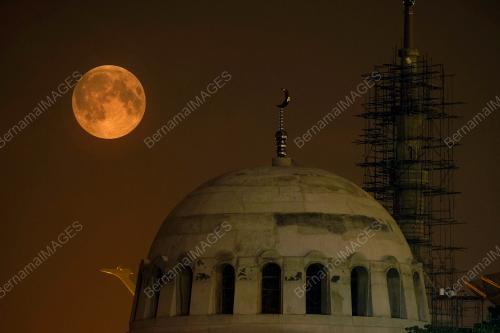 SK03_28072018_GERHANA_BULAN