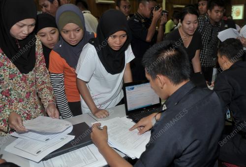 SK03_28112013_POLIS_BANTUAN