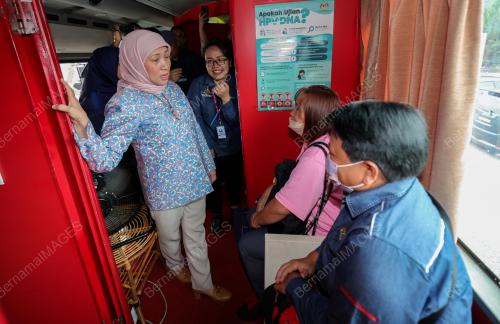DATUK SERI NANCY SHUKRI