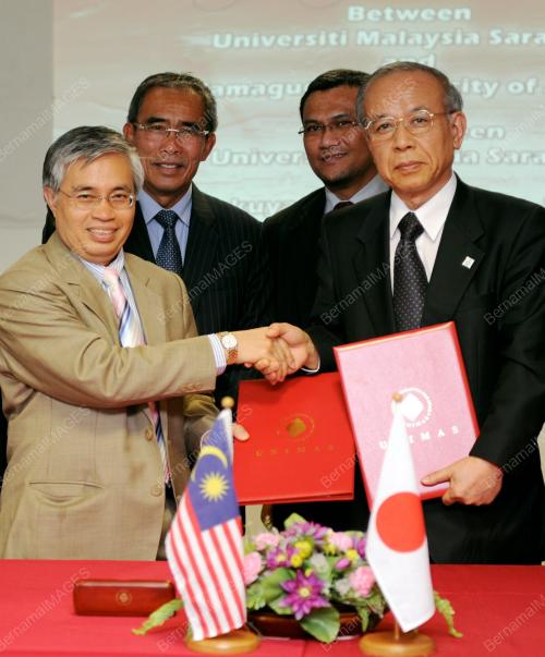 SK03_29032012_MOU_UNIMAS