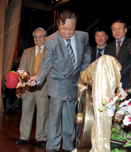 DATUK SERI ABANG JOHARI TUN OPENG