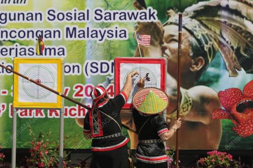 SK03_29112014_MENYUMPIT
