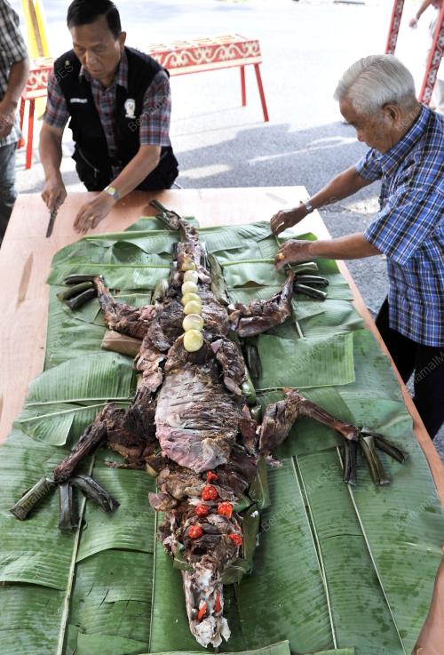 NASI BUAYA LUN BAWANG