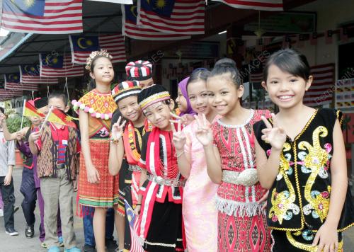 SK03_30082016_AMBANG_MERDEKA