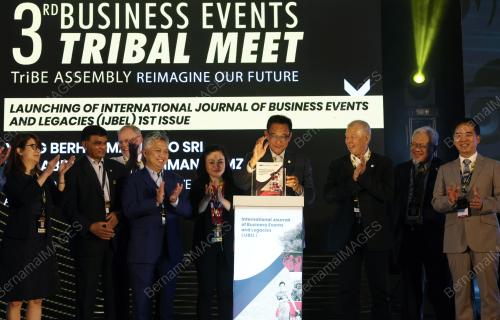 DATUK SERI ABDUL KARIM RAHMAN HAMZAH
