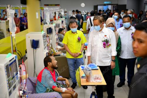TAN SRI ABANG JOHARI TUN OPENG