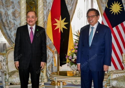 TAN SRI ABANG JOHARI TUN OPENG