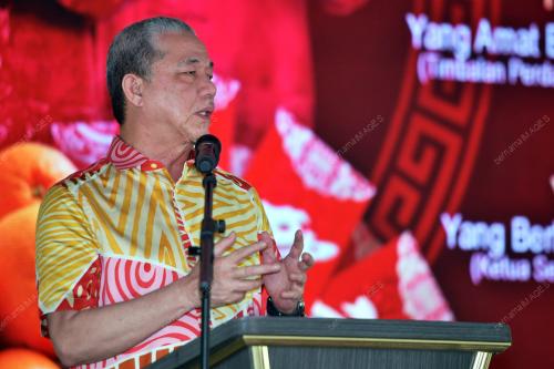 DATUK SERI FADILLAH YUSOF