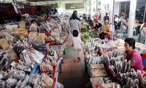 SK03_31122014_PASAR_LACHAU