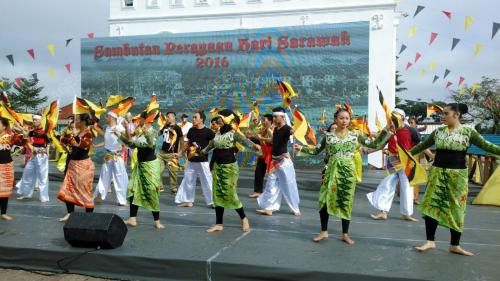 SK04_01062016_HARI_SARAWAK
