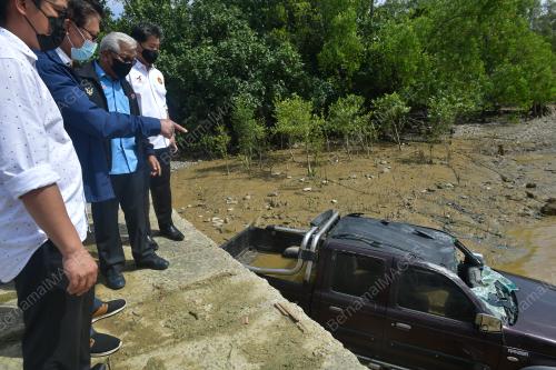 TAN SRI DR JAMES JEMUT MASING