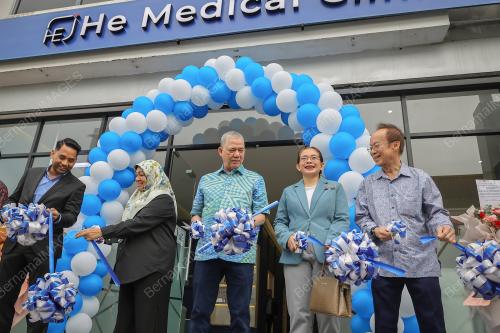 DATUK SERI FADILLAH YUSOF