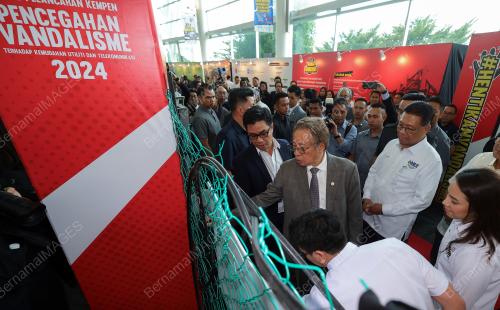 TAN SRI ABANG JOHARI TUN OPENG
