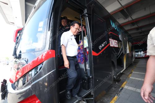 DATUK SERI LEE KIM SHIN