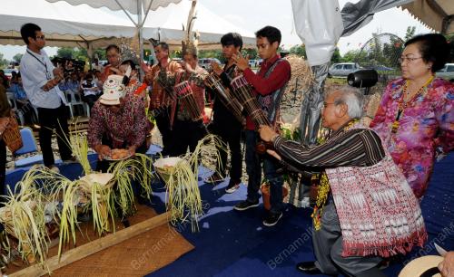 SK04_03092012_MAHKAMAH