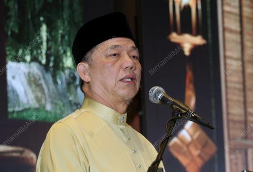 DATUK SERI FADILAH YUSOF