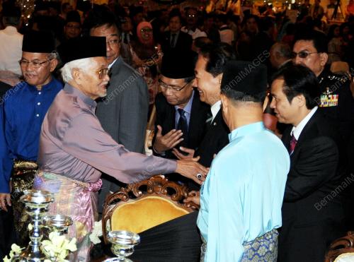 SK04_04092013_RAYA