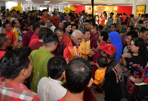 SK04_05022019_CNY_BN201902049849