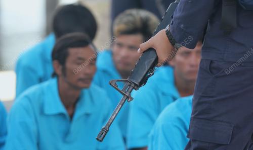 SK04_05062017_NELAYAN_ASING_BN201706045891