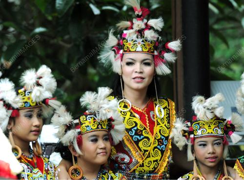 SK04_06012012_PELANCONGAN