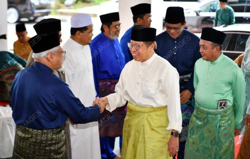 TAN SRI ABANG JOHARI TUN OPENG