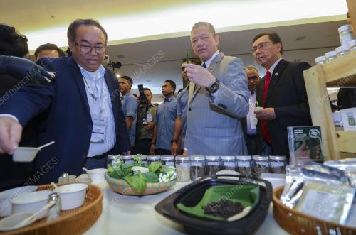 DATUK SERI FADILLAH YUSOF