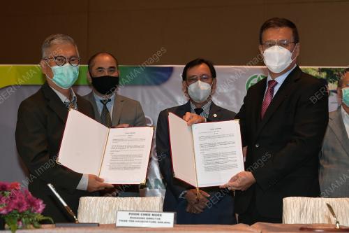 DATUK SERI DR STEPHEN RUNDI UTOM