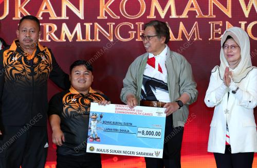 TAN SRI ABANG JOHARI TUN OPENG