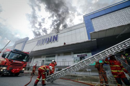 KEBAKARAN PASARAYA MYDIN