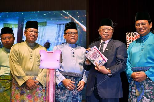 DATUK PATINGGI ABANG JOHARI TUN OPENG