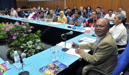 DATUK KAMARUDDIN SIARAF