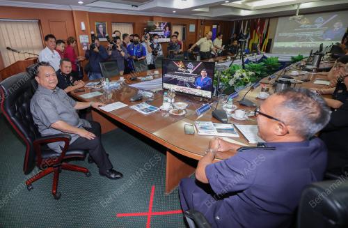 DATUK SERI ALEXANDER NANTA LINGGI