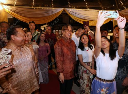 TAN SRI ABANG JOHARI TUN OPENG