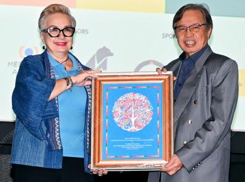TAN SRI ABANG JOHARI TUN OPENG
