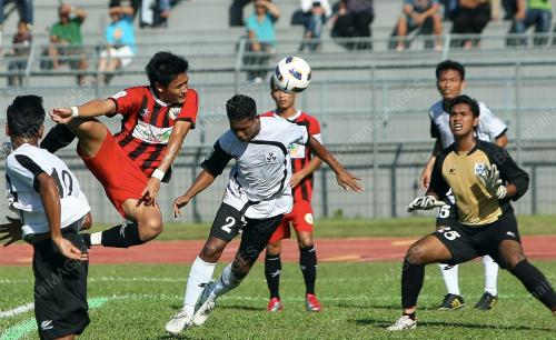 SK04_14022011_LIGA_PERDANA