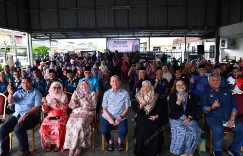 DATUK SERI FADILLAH YUSOF