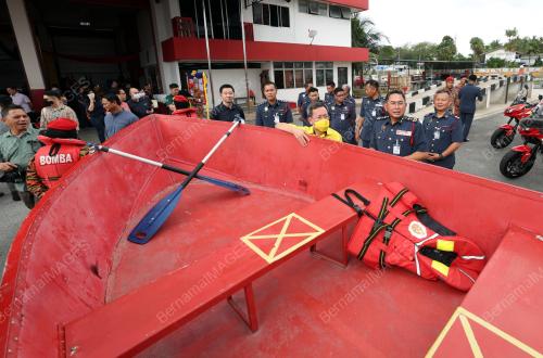 DATUK SERI DR SIM KUI HIAN