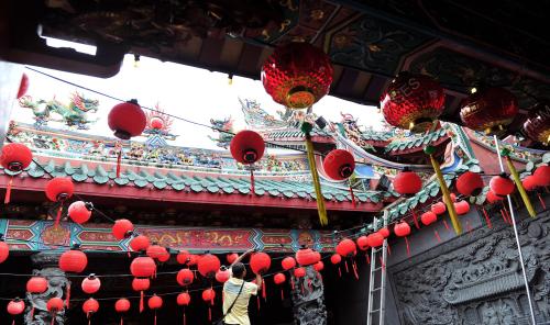 SK04_15012012_RAYA_CINA