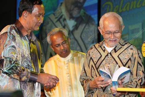 ABDUL TAIB MAHMUD