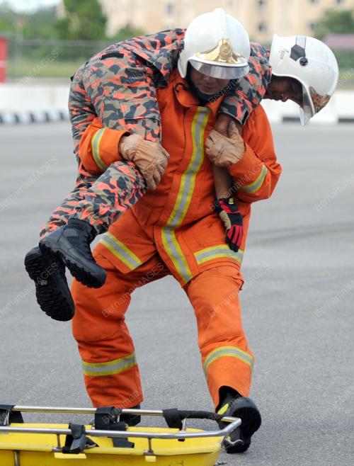 SK04_15052014_OPERASI_BOMBA