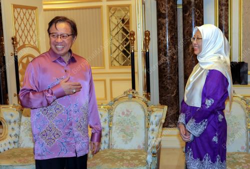 TAN SRI ABANG JOHARI TUN OPENG