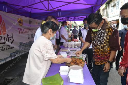 DATUK ABDUL KARIM RAHMAN HAMZAH